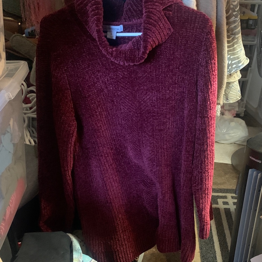 Liz Claiborne Rich Maroon Turtleneck Sweater